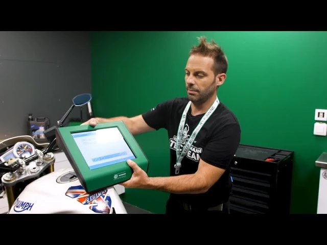 Motorrad-Diagnose by Didier | Episode 5 | Triumph 675 Street Triple - Unruhiger Leerlauf