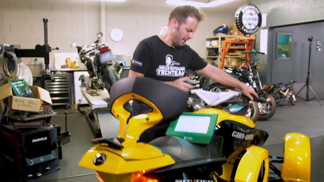 Motorrad-Diagnose by Didier | Episode 1 | BRP Can-Am Spyder stottert und hat Fehlzündungen